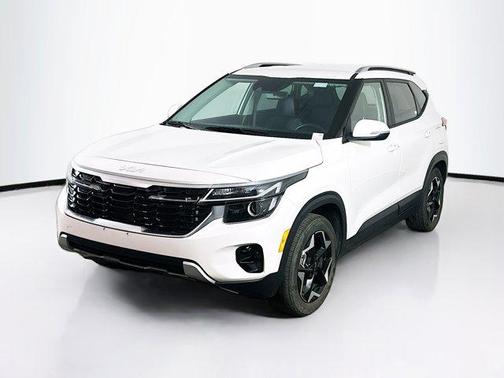 Snow White Pearl 2025 Kia Seltos S