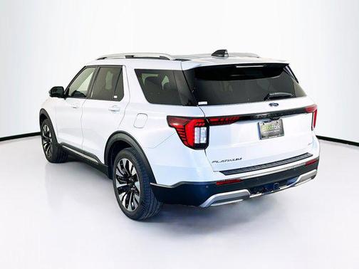 Space White Metallic 2025 Ford Explorer Platinum