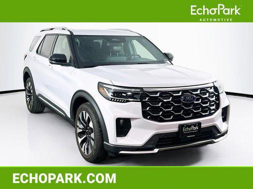 Space White Metallic 2025 Ford Explorer Platinum