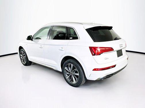 2024 Audi Q5 45 S line Premium Plus