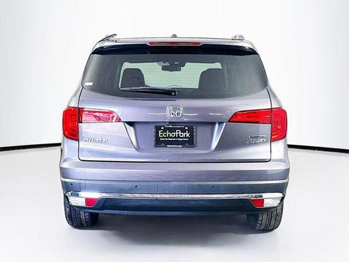 Modern Steel Metallic 2017 Honda Pilot Touring