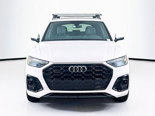 Arkona White 2025 Audi Q5 45 S line Premium