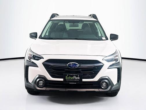 Crystal White Pearl 2025 Subaru Outback Premium