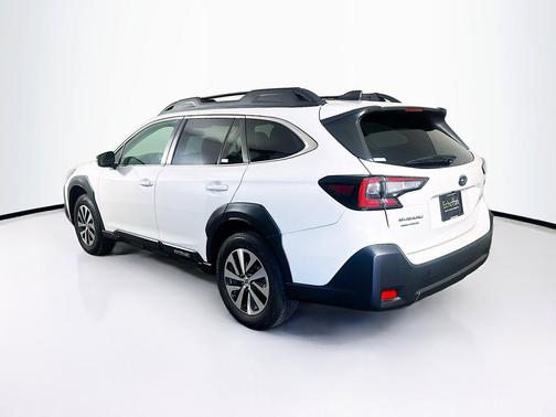 Crystal White Pearl 2025 Subaru Outback Premium