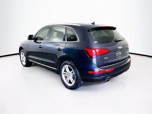 Brilliant Black 2017 Audi Q5 2.0T Premium