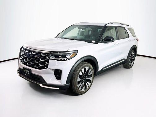 Space White Metallic 2025 Ford Explorer Platinum