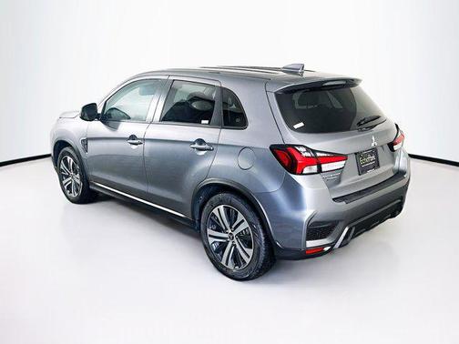 2024 Mitsubishi Outlander Sport SE