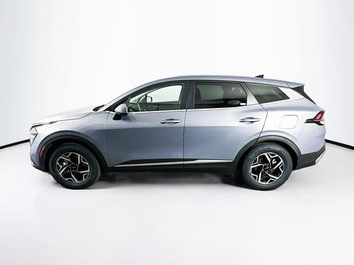 Everlasting Silver 2025 Kia Sportage LX