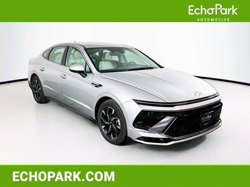 Aero Silver 2025 Hyundai SONATA SEL