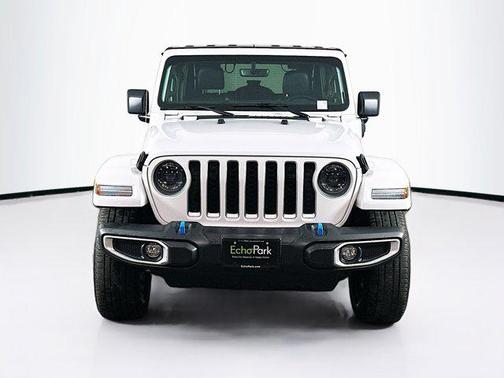 Bright White Clearcoat 2023 Jeep Wrangler 4xe Sahara