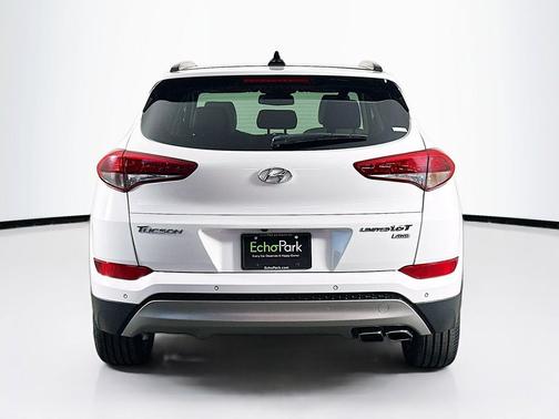 Winter White 2017 Hyundai TUCSON Limited