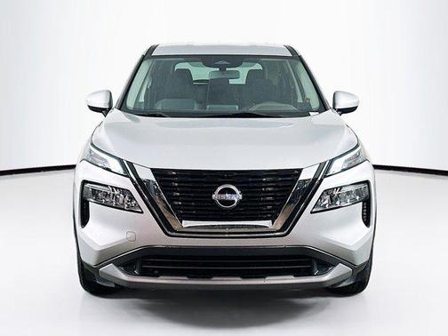 Brilliant Silver Metallic 2023 Nissan Rogue SV
