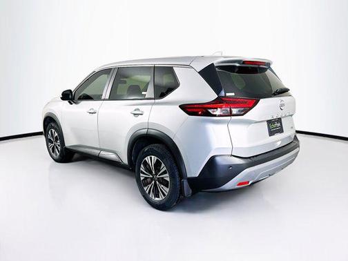 Brilliant Silver Metallic 2023 Nissan Rogue SV