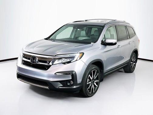 2022 Honda Pilot Touring 8-Passenger
