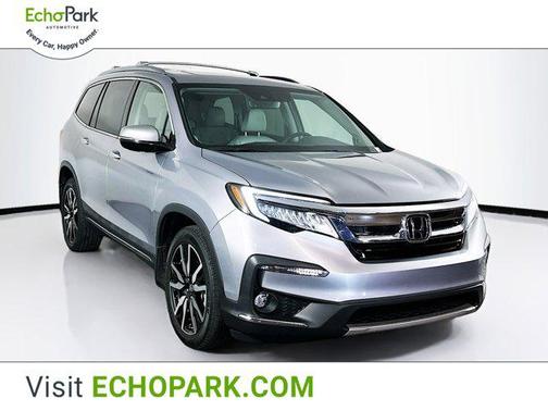 2022 Honda Pilot Touring 8-Passenger