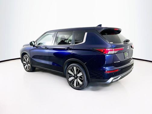 Cosmic Blue Metallic 2025 Mitsubishi Outlander SE S-AWC