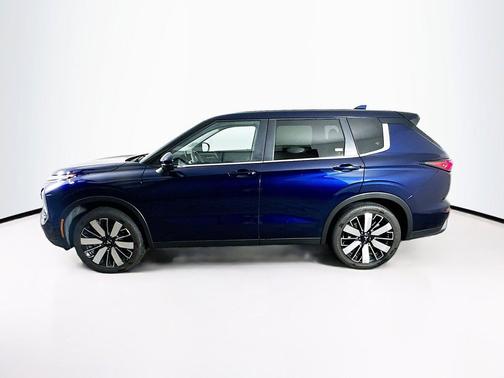 Cosmic Blue Metallic 2025 Mitsubishi Outlander SE S-AWC