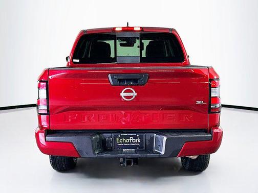 2024 Nissan Frontier SL
