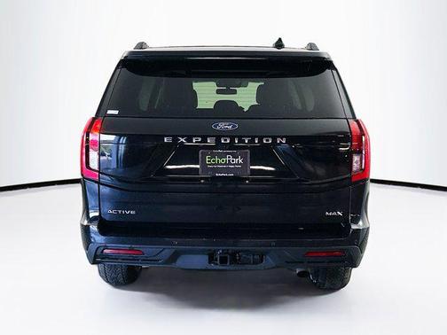 2025 Ford Expedition Max Active 4x4