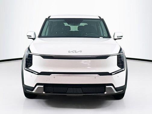 2024 Kia EV9 Light Long Range