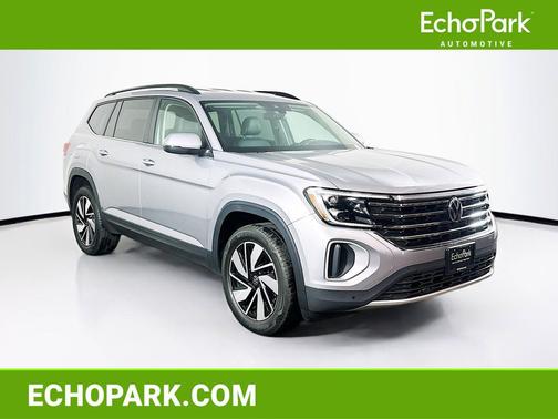 Silver Mist Metallic 2025 Volkswagen Atlas 2.0T SE w/Technology