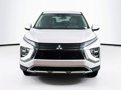 White Diamond 2025 Mitsubishi Eclipse Cross SE