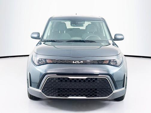 Gravity Gray 2025 Kia Soul LX