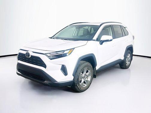 Ice Cap 2025 Toyota RAV4 XLE