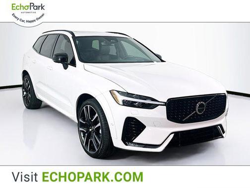 2025 Volvo XC60 B5 Ultra