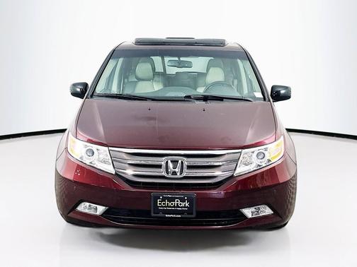White Diamond Pearl 2013 Honda Odyssey Touring