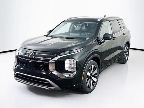 Alloy Silver Metallic 2025 Mitsubishi Outlander SEL 2.5 S-AWC