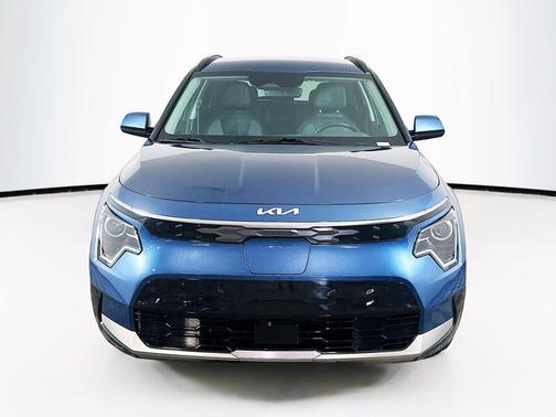 Mineral Blue 2024 Kia Niro EV Wind