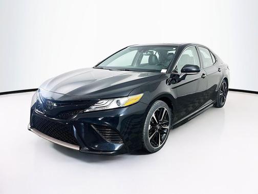 Midnight Black Metallic 2019 Toyota Camry XSE