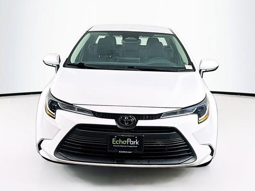 Ice Cap 2024 Toyota Corolla LE