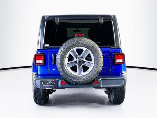 Ocean Blue Metallic Clearcoat 2019 Jeep Wrangler Unlimited Sahara