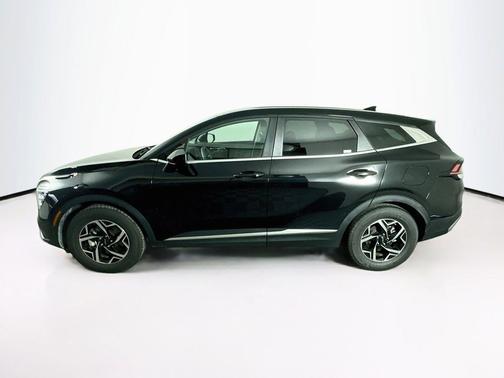 Ebony Black 2025 Kia Sportage LX
