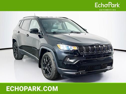 Redline Pearlcoat 2023 Jeep Compass Latitude