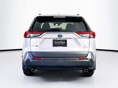 2019 Toyota RAV4 Hybrid XLE