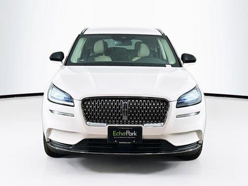 Pristine White Metallic Tri-Coat 2022 Lincoln Corsair Standard