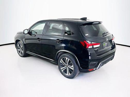 2024 Mitsubishi Outlander Sport SE