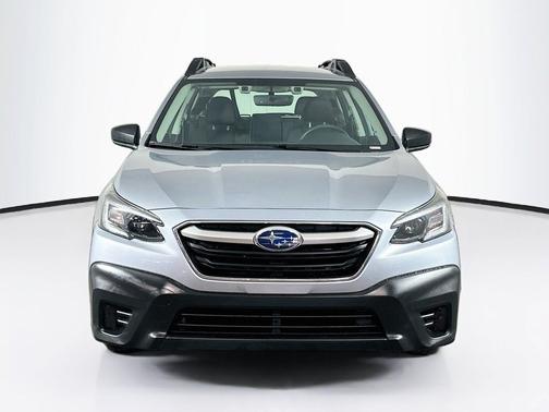 Ice Silver Metallic 2020 Subaru Outback Base