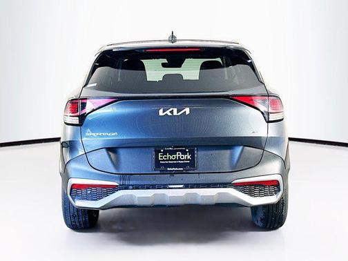 Gravity Gray 2025 Kia Sportage LX