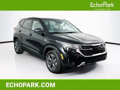 Fusion Black 2026 Kia Seltos LX