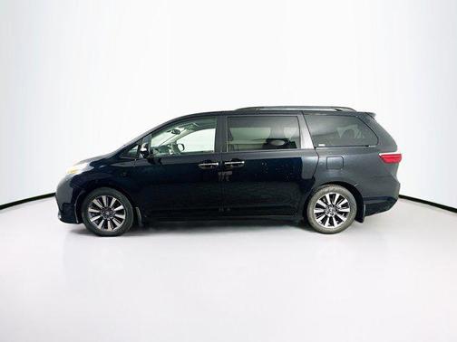 2020 Toyota Sienna Limited Premium