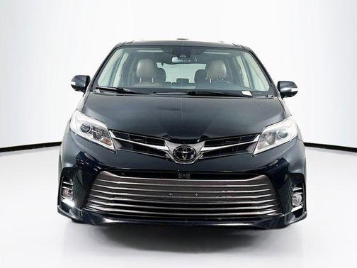 2020 Toyota Sienna Limited Premium