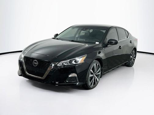 Super Black 2022 Nissan Altima 2.5 SR