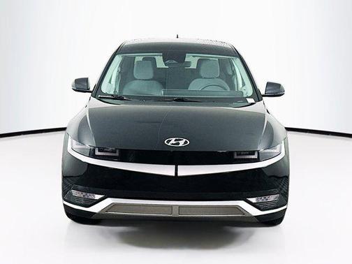 2023 Hyundai IONIQ 5 SE