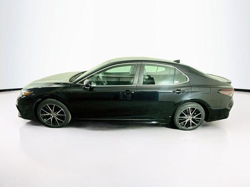Midnight Black Metallic 2024 Toyota Camry SE