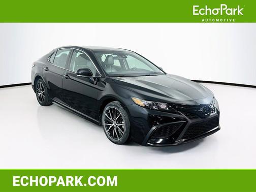 Midnight Black Metallic 2024 Toyota Camry SE