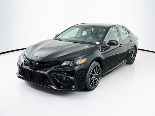 Midnight Black Metallic 2024 Toyota Camry SE